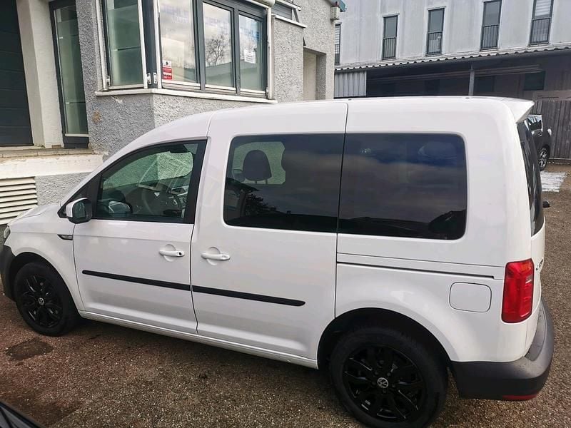 Gebraucht VW Caddy 110 PS (80 kW) 2016 Weiß Van / Kleinbus