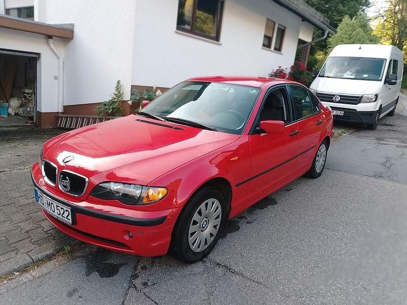 Gebraucht BMW 316 116 PS (85 kW) 2004 Rot Limousine