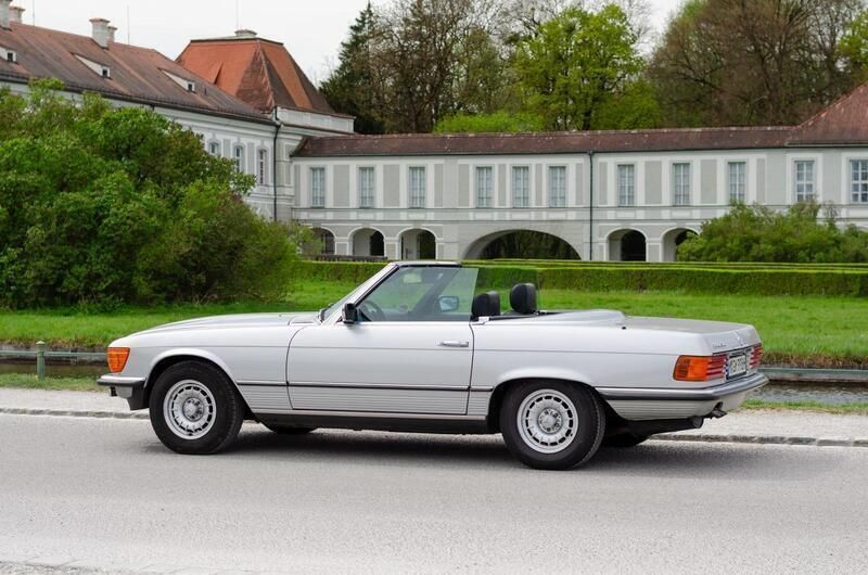 Silber Gebraucht 1985 Mercedes SL380 Cabrio | 65.000 € - Bild 1/4