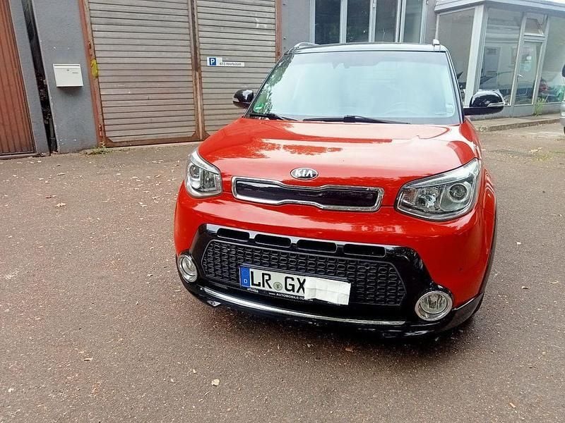 Rot Gebraucht 2014 Kia Soul Spirit SUV | 11.450 € (Fairer Preis) - Bild 1/4