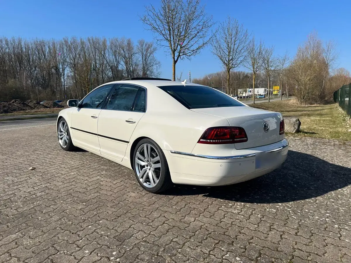 Gebraucht VW Phaeton Exclusive 245 PS (180 kW) 2014 Weiß Limousine
