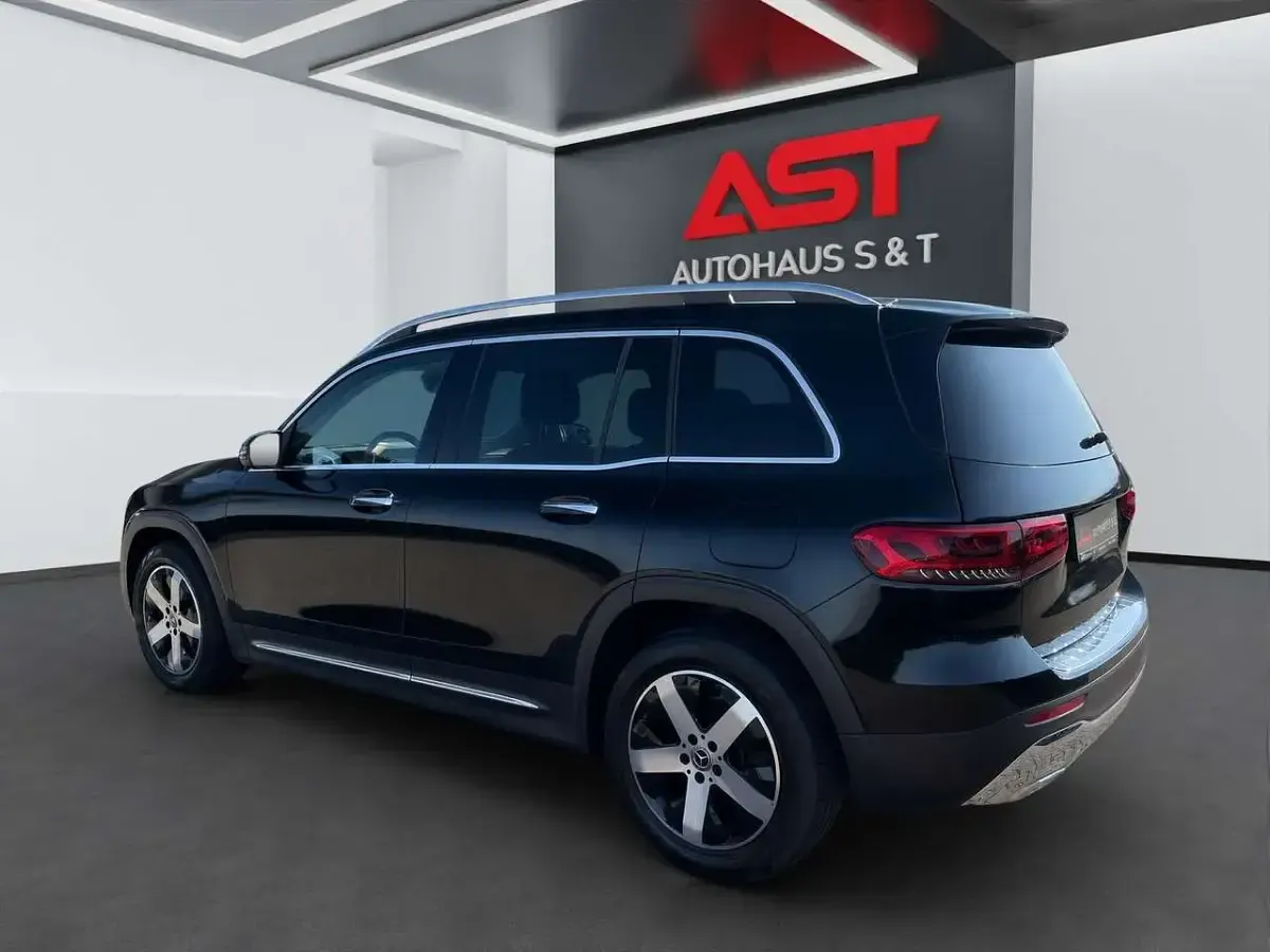 Gebraucht Mercedes GLB220 Progressive 190 PS (139 kW) 2023 Schwarz SUV