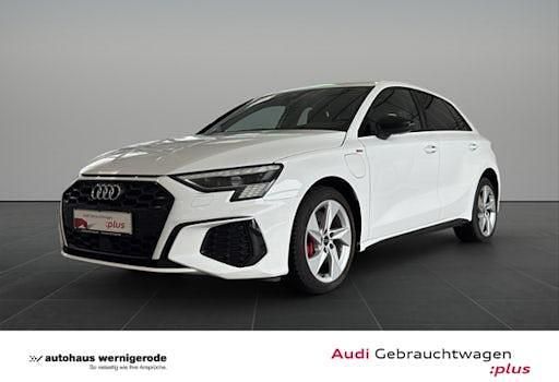 Second-hand Audi A3 S-Line 245 CP (180 kW) 2022 Alb Berlinǎ