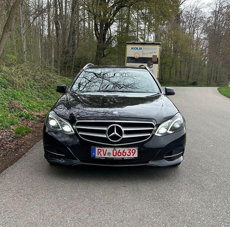 Gebraucht Mercedes E300 Avantgarde 231 PS (169 kW) 2013 Schwarz Kombi