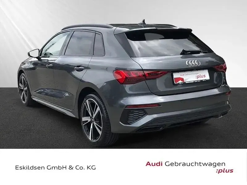 Gebraucht Audi A3 S-Line 150 PS (110 kW) 2024 Grau Limousine