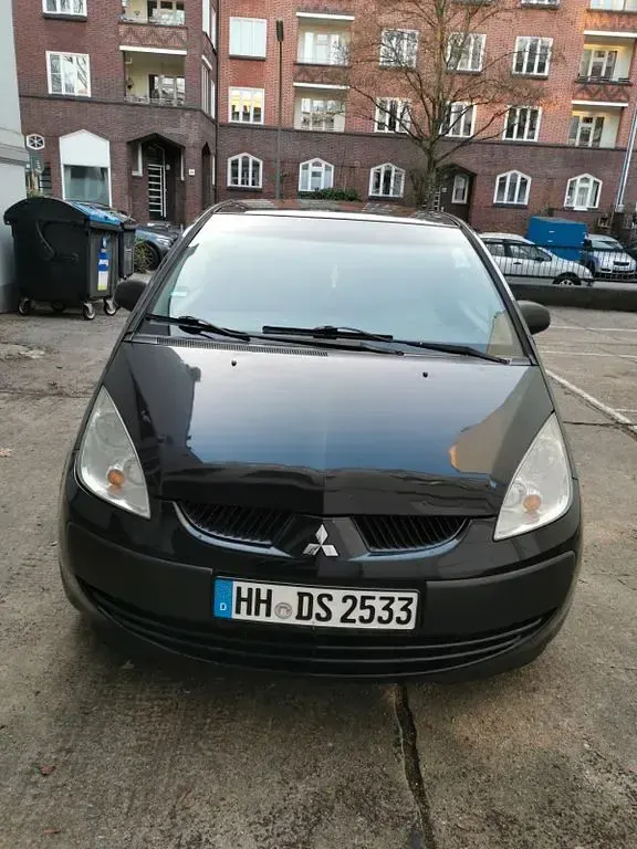 Gebraucht Mitsubishi Colt Inform 95 PS (69 kW) 2007 Schwarz Limousine