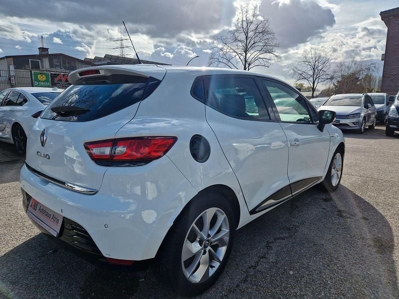 Gebraucht Renault Clio IV LIMITED 73 PS (53 kW) 2015 Weiß Kleinwagen