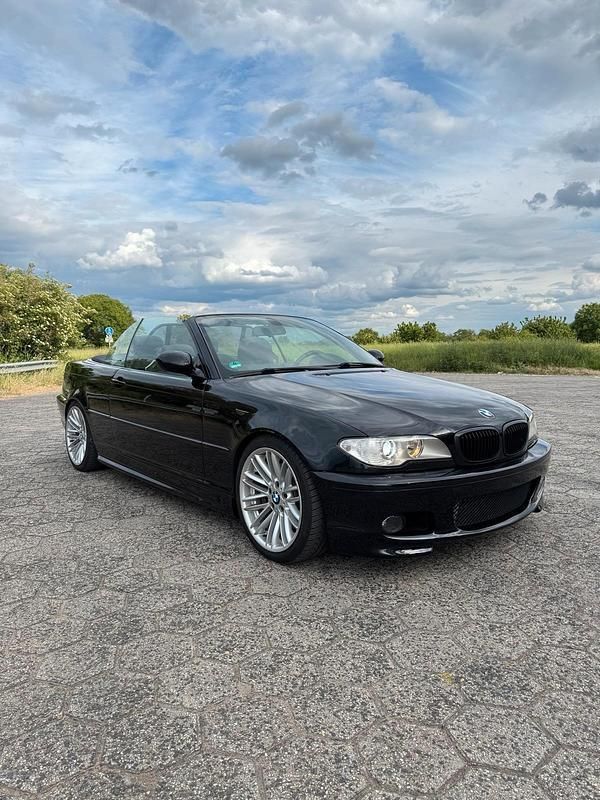 Schwarz Gebraucht 2004 BMW 330 Cabriolet Shadowline Cabrio | 11.500 € (Guter Preis) - Bild 1/4