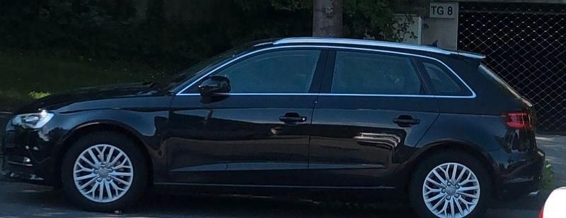 Gebraucht Audi A3 110 PS (80 kW) 2015 Schwarz Limousine