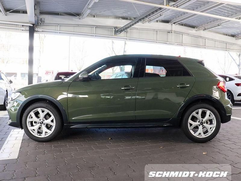 Gebraucht Audi A1 S-Line 116 PS (85 kW) 2024 Distriktgrün metallic Kleinwagen