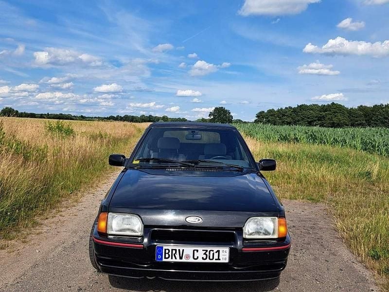 Gebraucht Ford Escort 102 PS (75 kW) 1990 Schwarz Cabrio