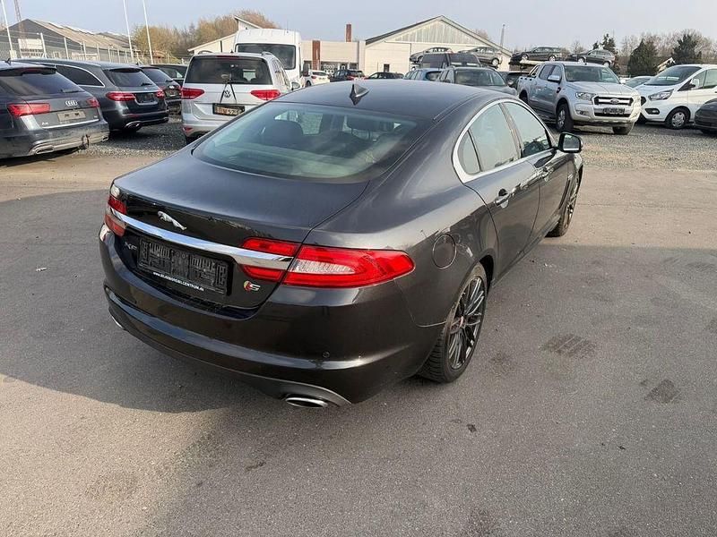 Gebraucht Jaguar XF 241 PS (177 kW) 2013 Grau Limousine