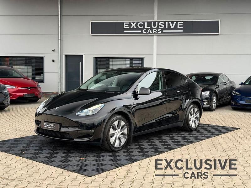 Schwarz Gebraucht 2023 Tesla Model Y Long Range AWD SUV | 38.750 € (Etwas zu teuer) - Bild 1/4