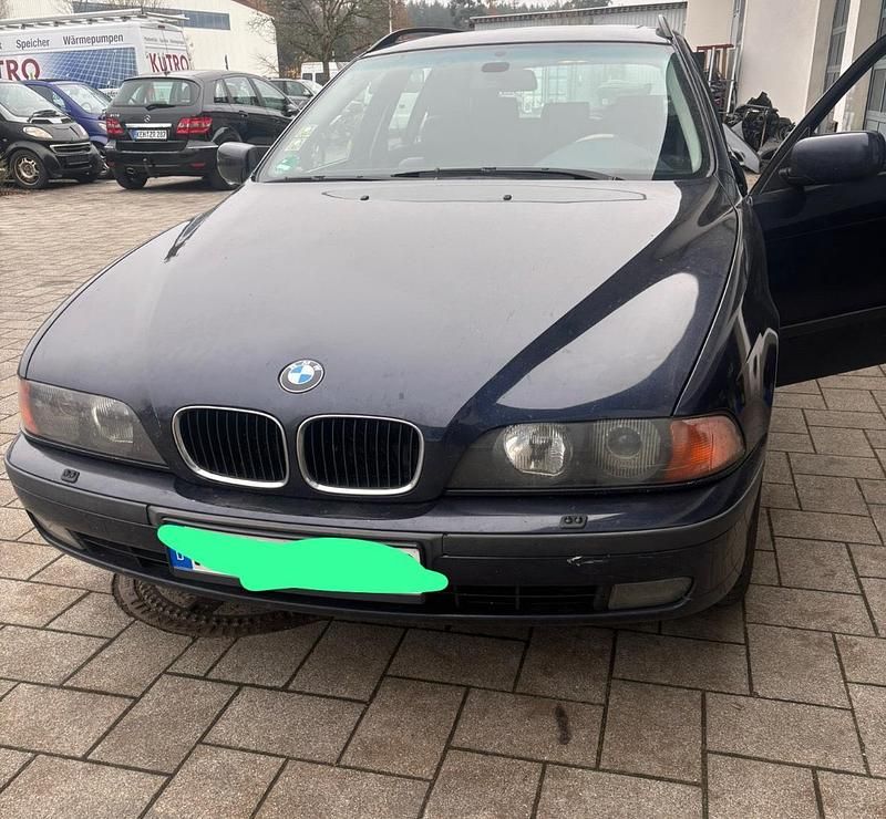 Blau Gebraucht 1998 BMW 523 Kombi | 2.700 € (Fairer Preis) - Bild 1/4