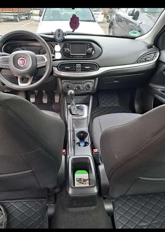 Gebraucht Fiat Tipo Easy 95 PS (69 kW) 2017 Kombi