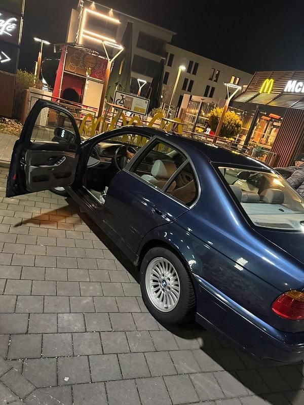 Gebraucht BMW 525 192 PS (141 kW) 2002 Limousine