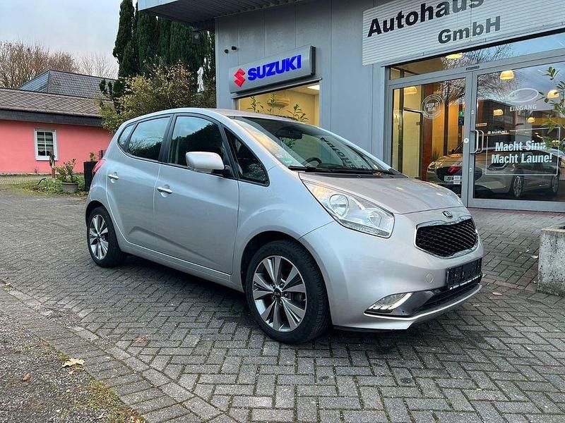Gebraucht Kia Venga Spirit 125 PS (91 kW) 2015 Silber Kleinwagen