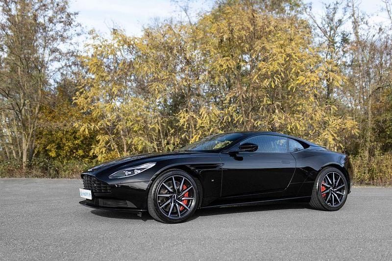 Gebraucht Aston Martin DB11 608 PS (447 kW) 2017 Schwarz Coupé