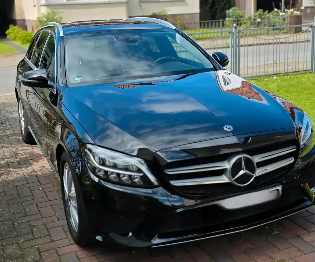 Gebraucht Mercedes C220 194 PS (142 kW) 2019 Schwarz Kombi