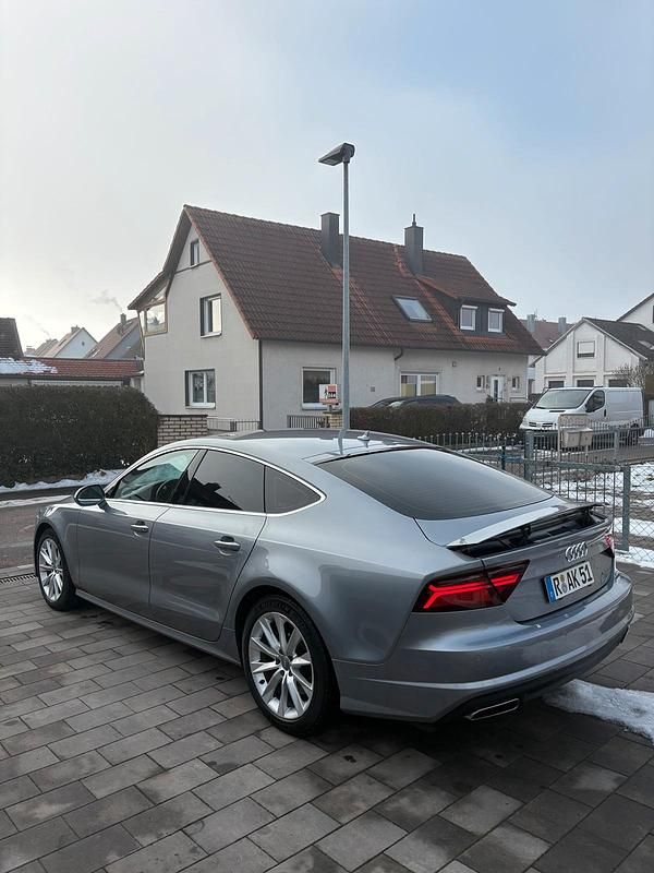 Grau Gebraucht 2018 Audi A7 Limousine | 29.000 € (Fairer Preis) - Bild 1/4