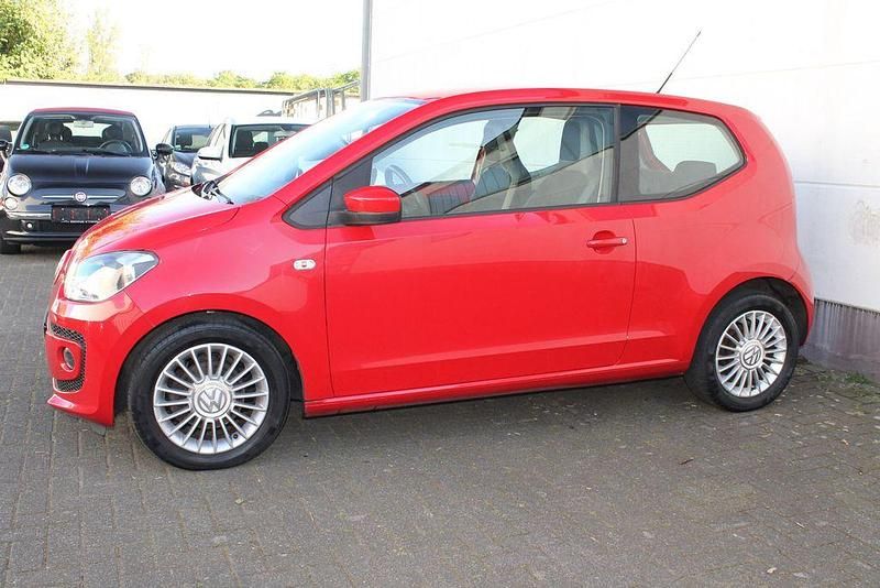 Second-hand VW up! high up! 60 CP (44 kW) 2012 Roșu Hatchback