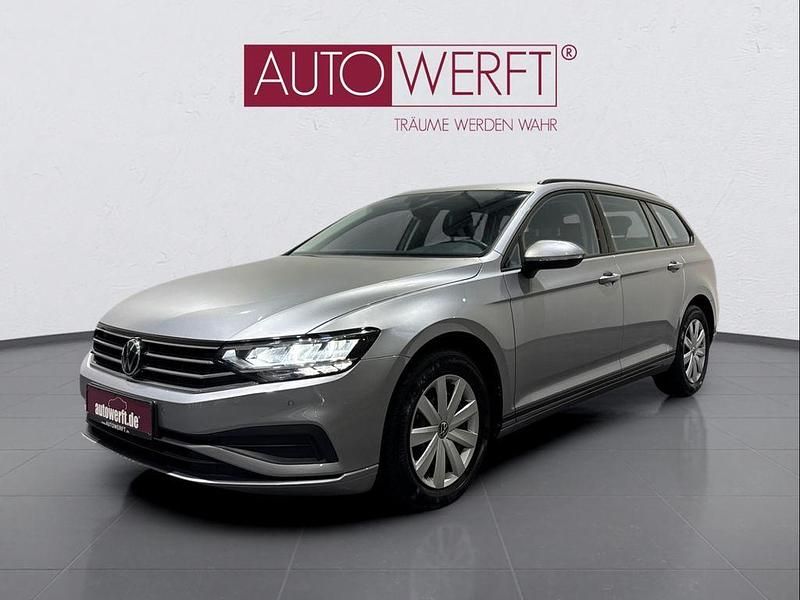 Gebraucht VW Passat 150 PS (110 kW) 2022 Silber Kombi