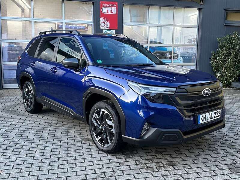 Sapphire blue Gebraucht 2024 Subaru Forester Exclusive+ SUV | 39.990 € (Guter Preis) - Bild 1/4