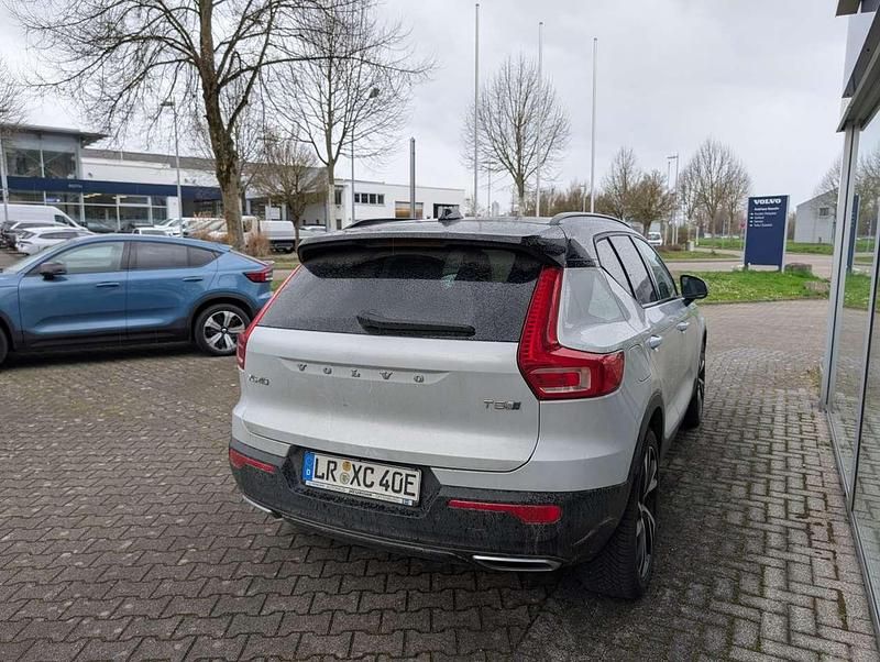 Gebraucht Volvo XC40 R-Design 261 PS (191 kW) 2020 Glacier silver SUV
