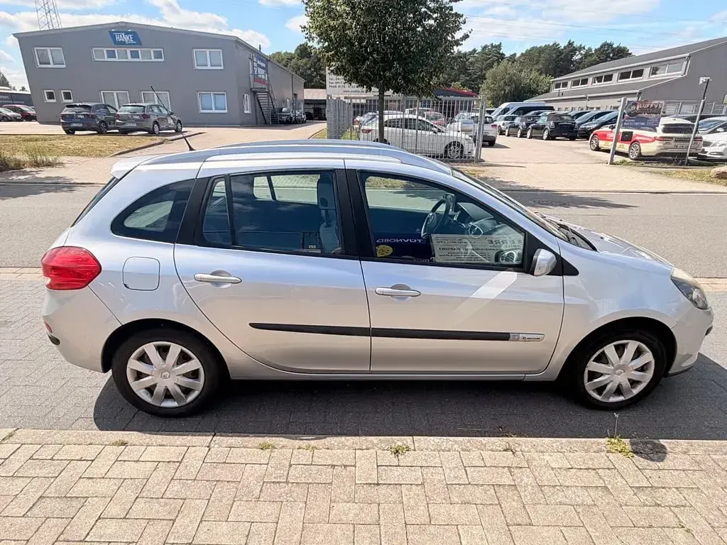 Gebraucht Renault Clio Rip Curl 101 PS (74 kW) 2009 Silber Limousine