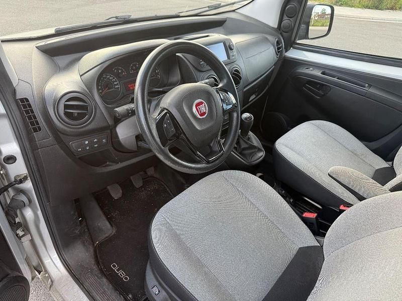Gebraucht Fiat Fiorino 80 PS (58 kW) 2020 Silber Van / Kleinbus