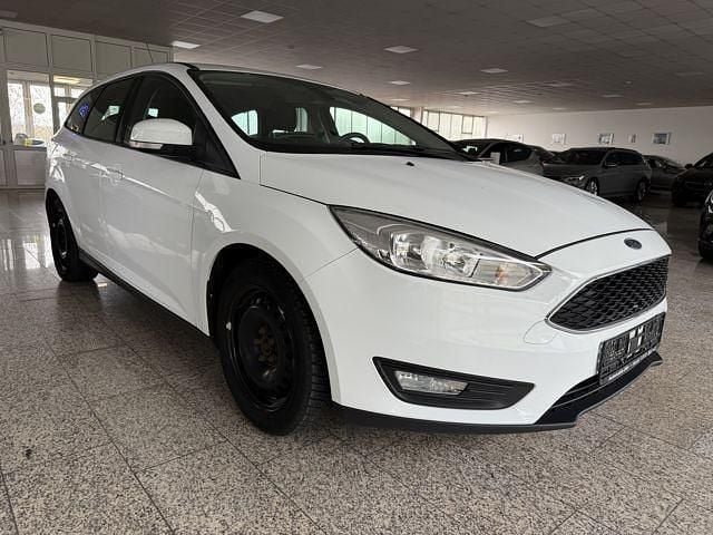 Gebraucht Ford Focus Business Edition 101 PS (74 kW) 2015 Weiss Kombi