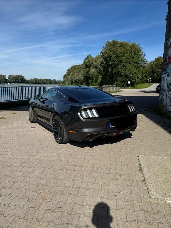 Gebraucht Ford Mustang GT 421 PS (309 kW) 2017 Grau Coupé