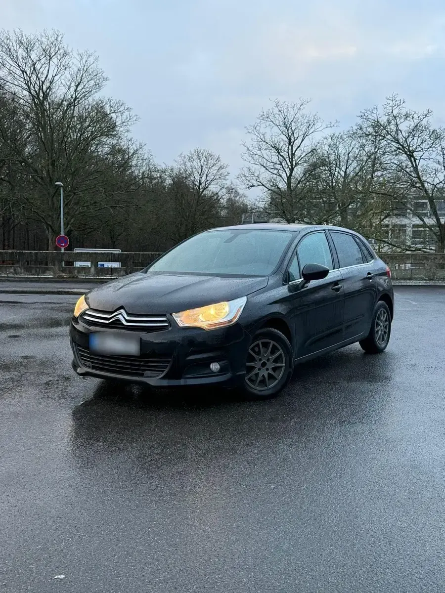 Gebraucht Citroën C4 120 PS (88 kW) 2011 Schwarz Kleinwagen