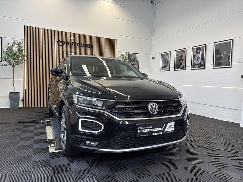 Schwarz Gebraucht 2018 VW T-Roc Sportline SUV | 21.950 € (Fairer Preis) - Bild 1/4