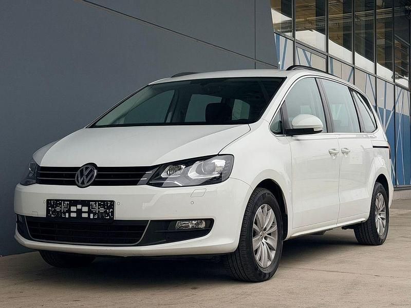 Weiß Gebraucht 2018 VW Sharan Van / Kleinbus | 12.999 € (Superpreis) - Bild 1/4
