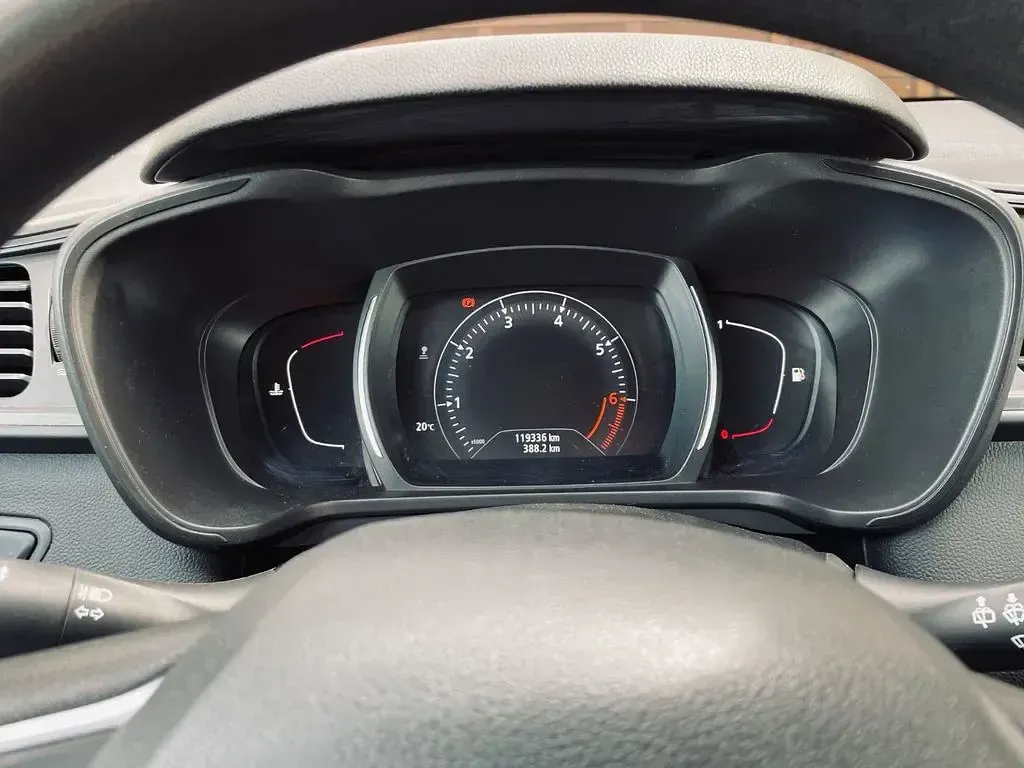 Gebraucht Renault Kadjar Life 131 PS (96 kW) 2016 Weiß SUV