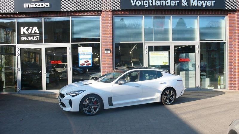Gebraucht Kia Stinger GT 366 PS (269 kW) 2020 Weiß Kleinwagen