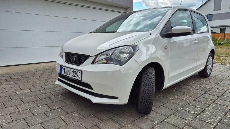 Weiß Gebraucht 2013 Seat Mii Kleinwagen | 6.800 € (Guter Preis) - Bild 1/4
