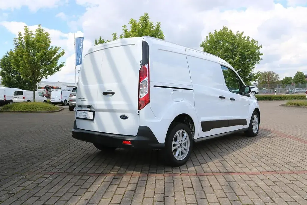 Używany Ford Transit Connect Trend 101 KM (74 kW) 2023 Biały Minivan