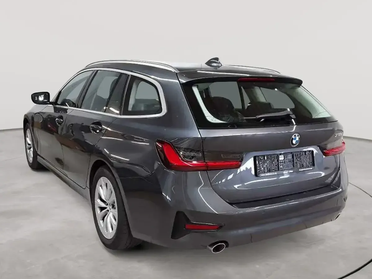 Gebraucht BMW 318 Advantage 150 PS (110 kW) 2022 Mineralgrau metallic Kombi