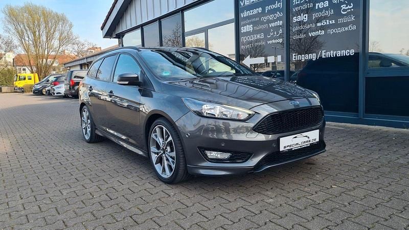 Gebraucht Ford Focus ST-Line 150 PS (110 kW) 2018 Grau Kombi