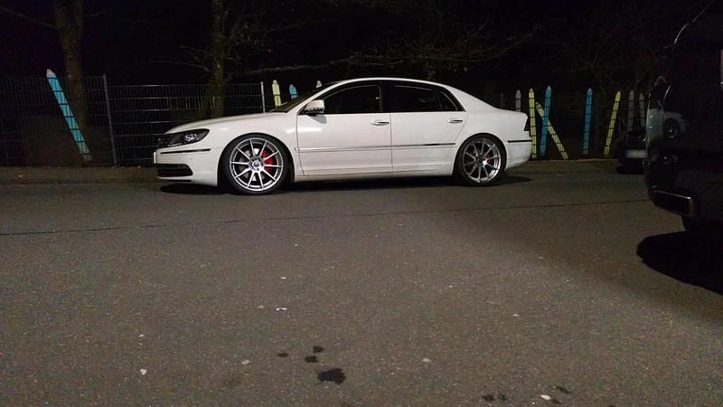 Gebraucht VW Phaeton 334 PS (245 kW) 2015 Weiß Limousine