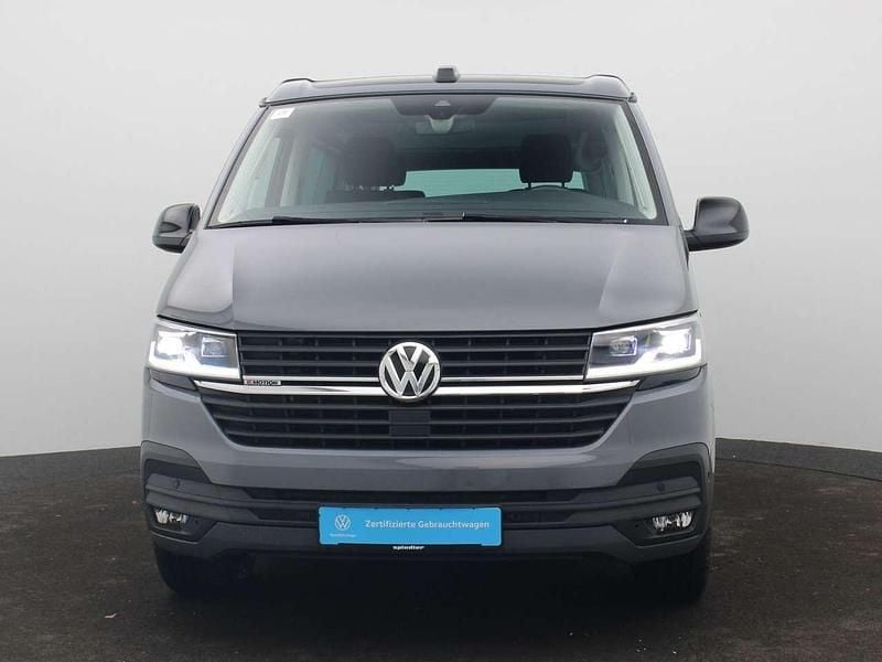 Gebraucht VW California Beach 150 PS (110 kW) 2022 Grau Van