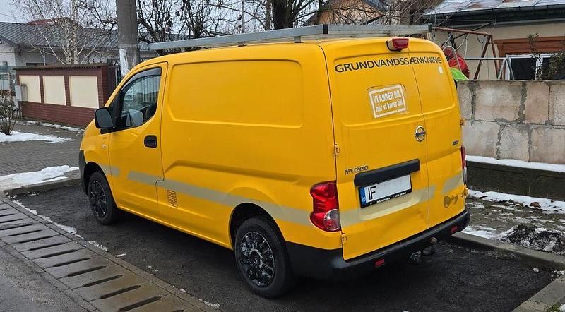 Gebraucht Nissan NV200 86 PS (63 kW) 2011 Gelb Van / Kleinbus