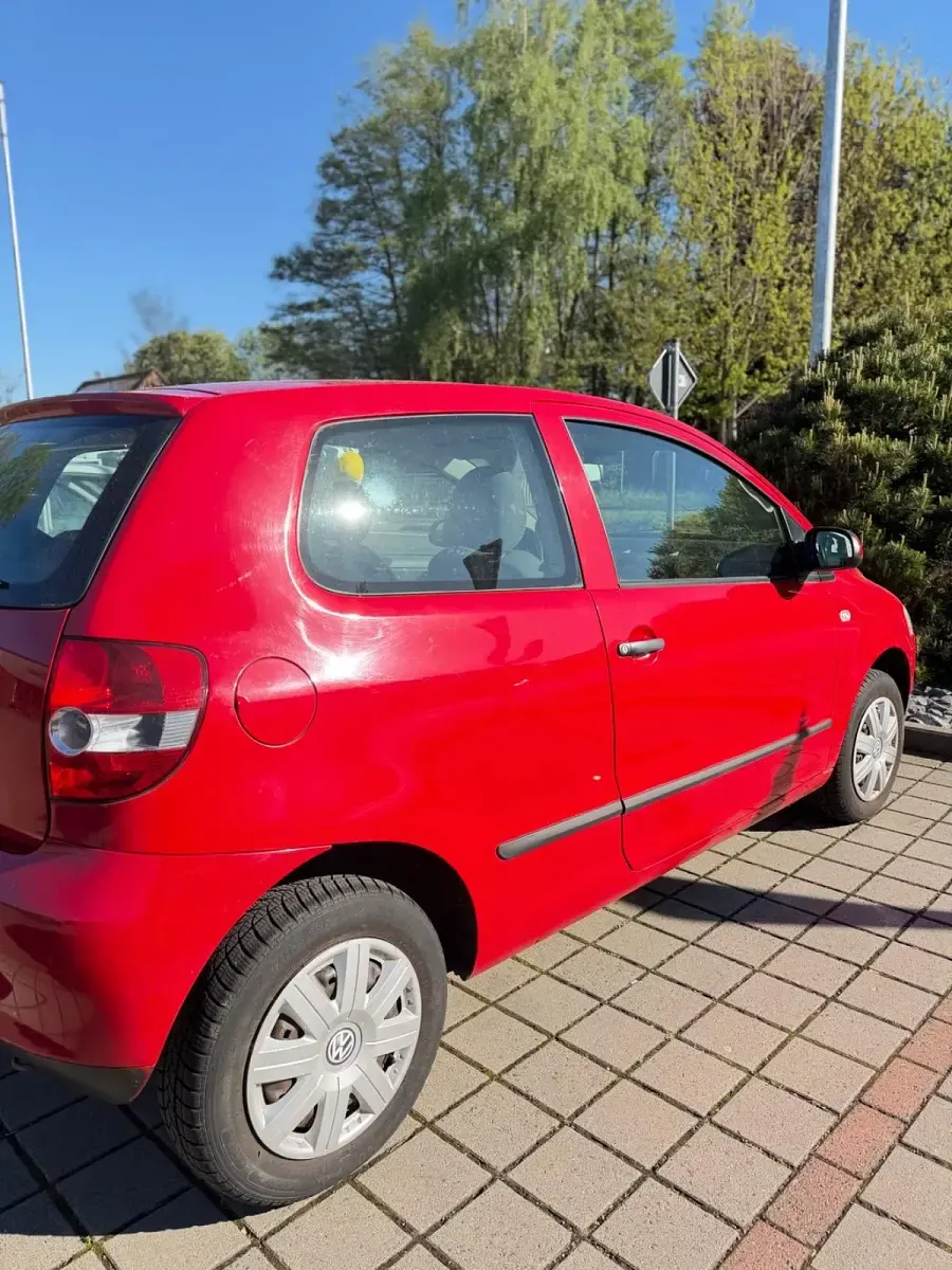 Gebraucht VW Fox 54 PS (39 kW) 2007 Rot Kleinwagen