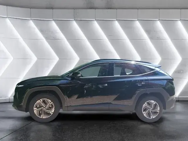 Neu Hyundai Tucson Select 150 PS (110 kW) 2026 Schwarz SUV