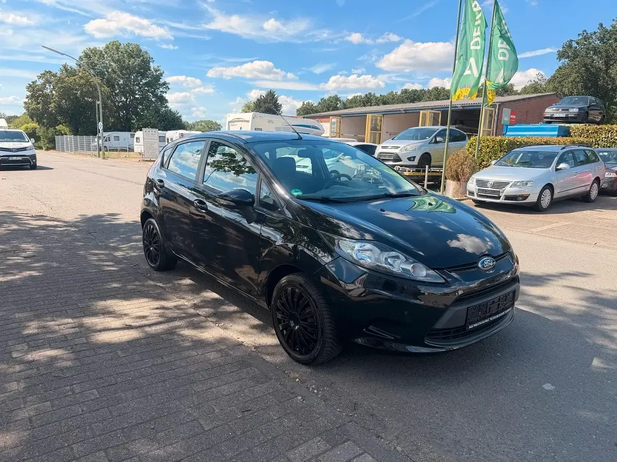 Gebraucht Ford Fiesta Titanium 60 PS (44 kW) 2011 Schwarz Kleinwagen