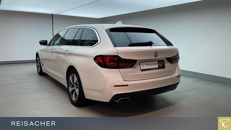 Gebraucht BMW 530 Sport Line 252 PS (185 kW) 2022 Weiß Kombi
