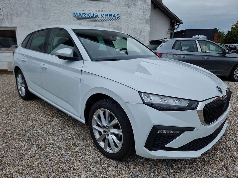 Gebraucht Skoda Scala Selection 116 PS (85 kW) 2025 Weiß Kleinwagen