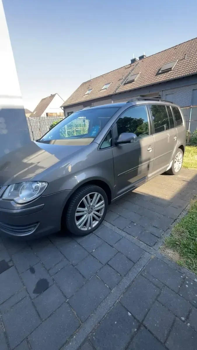 Gebraucht VW Touran 140 PS (102 kW) 2008 Silber Van / Kleinbus